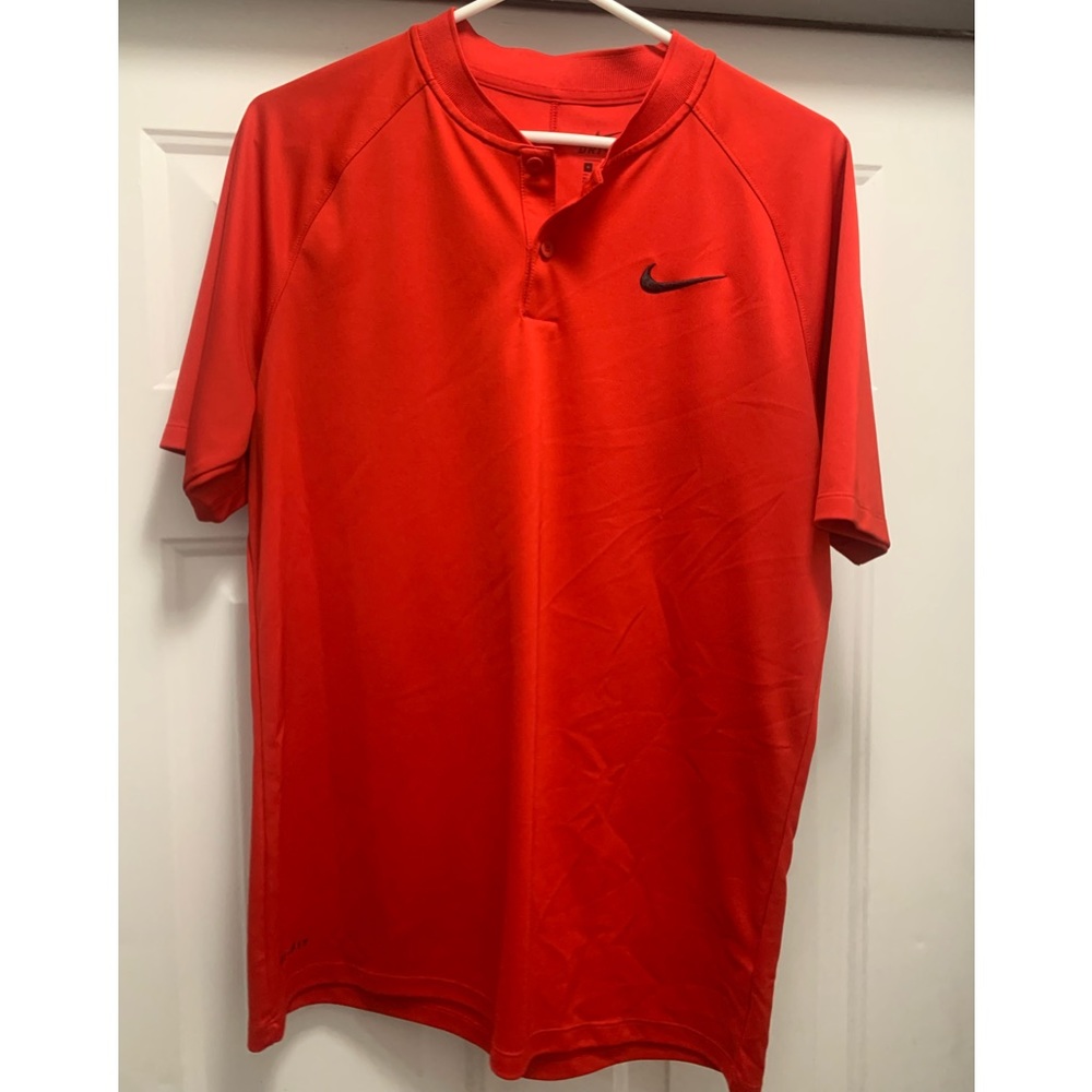NIKE GOLF SHIRT